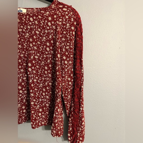 Wild Blue Large Burgundy Long Sleeve Floral Top - Picture 2 of 6